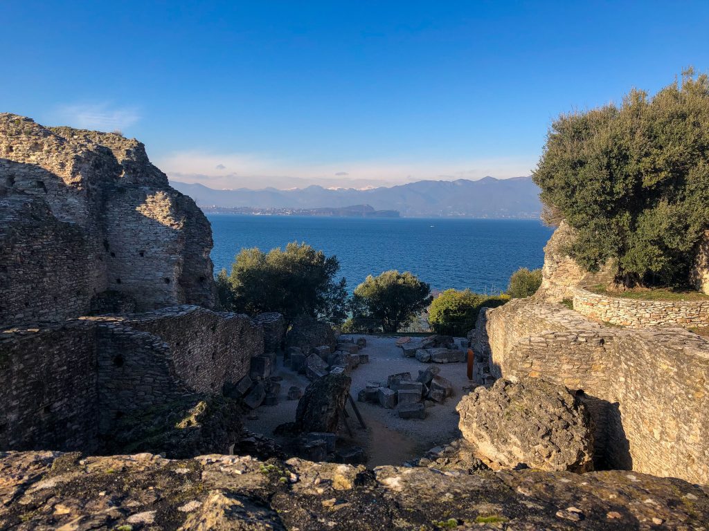 Ruinen der Grotte di Catullo