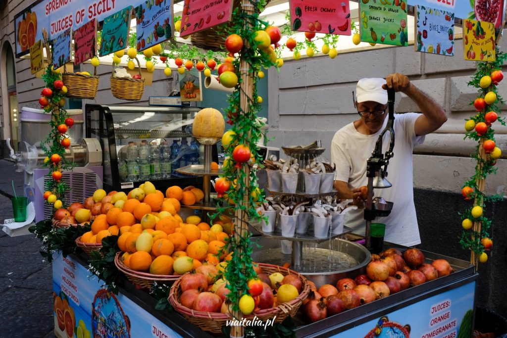 Orange and pomegranate juice vendor