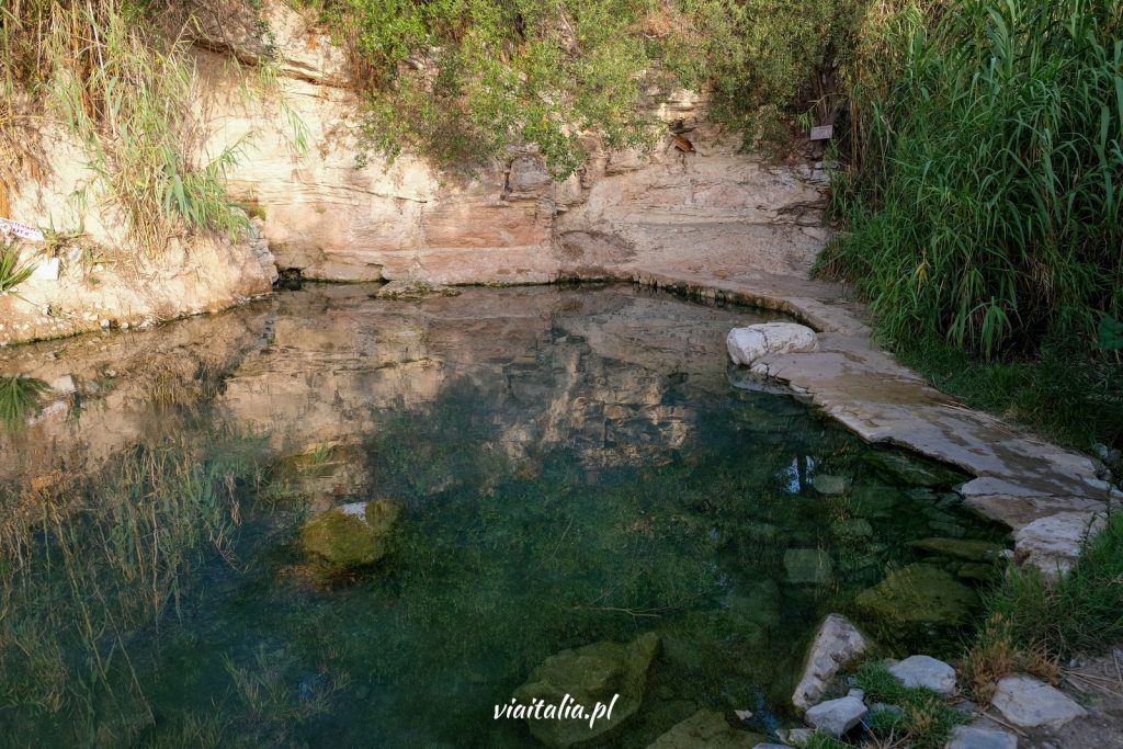 Free hot springs in Segesta