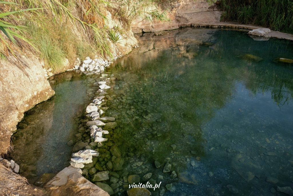 Free hot springs in Segesta